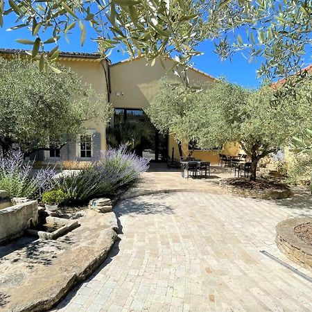 Clos Saint-Michel Resort & Spa Malaucène エクステリア 写真