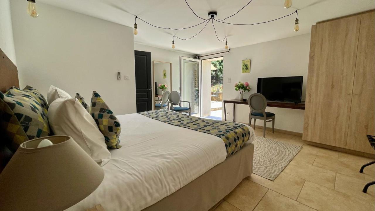 Clos Saint-Michel Resort & Spa Malaucène エクステリア 写真