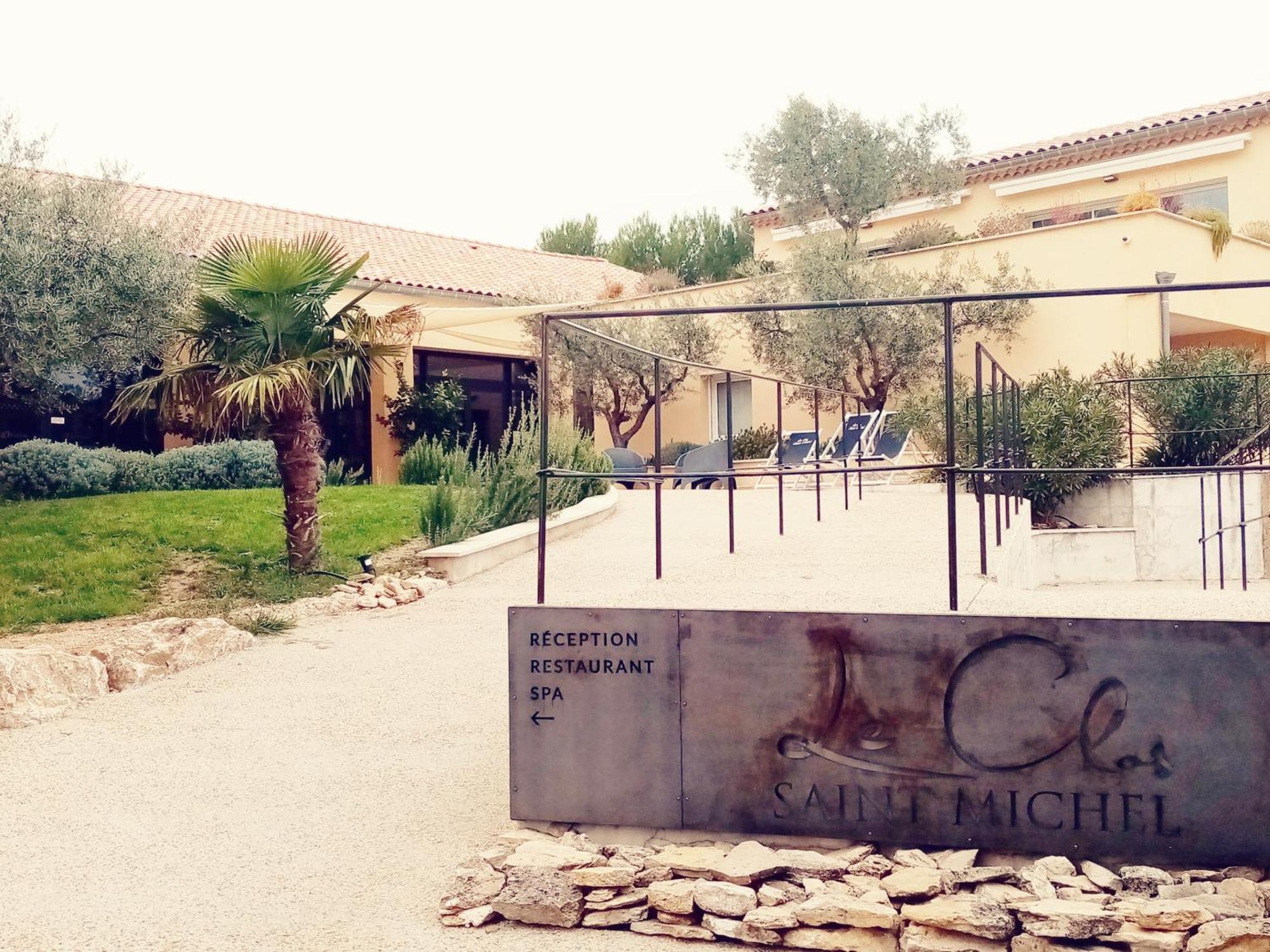 Clos Saint-Michel Resort & Spa Malaucène エクステリア 写真