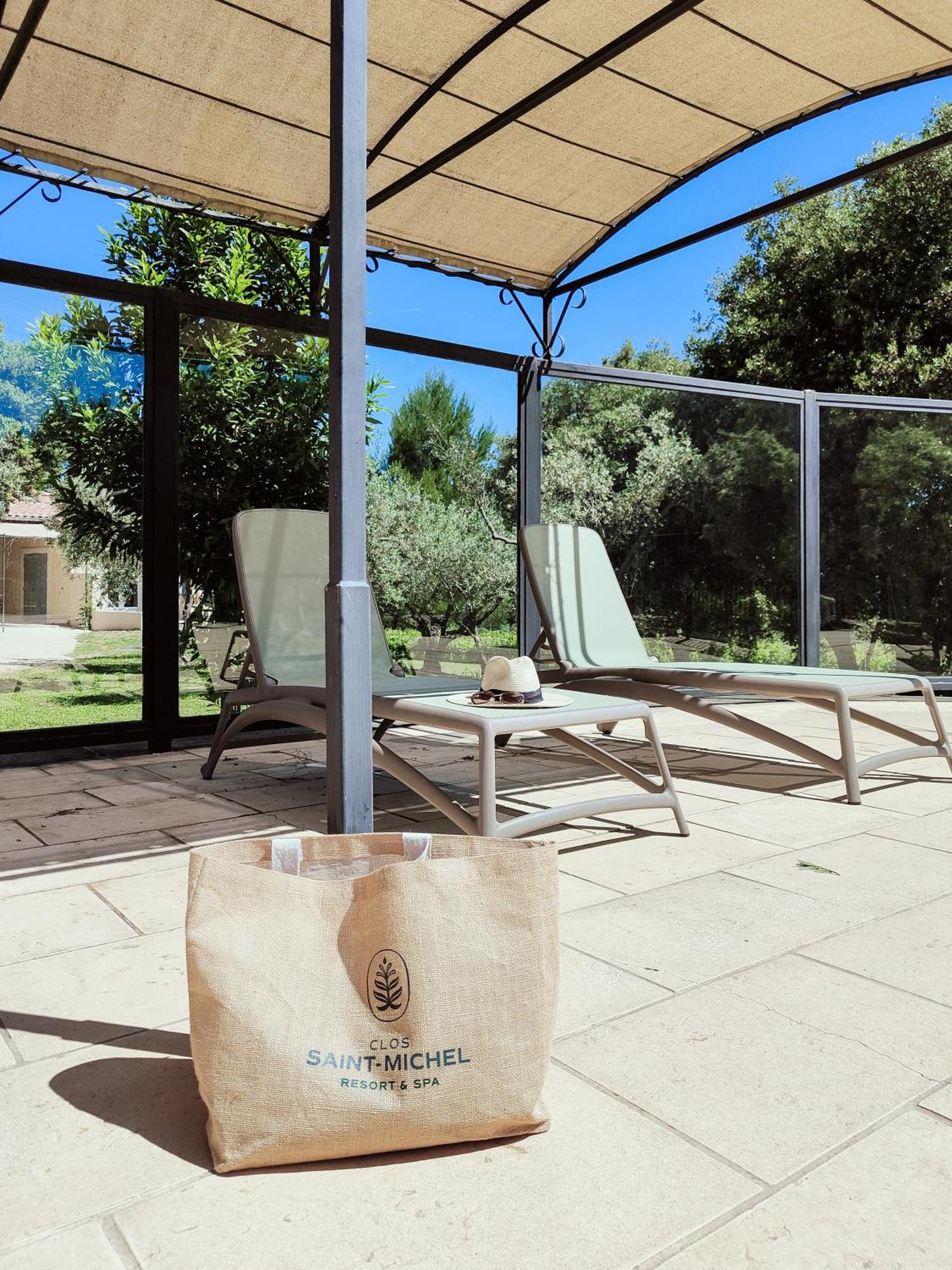 Clos Saint-Michel Resort & Spa Malaucène エクステリア 写真